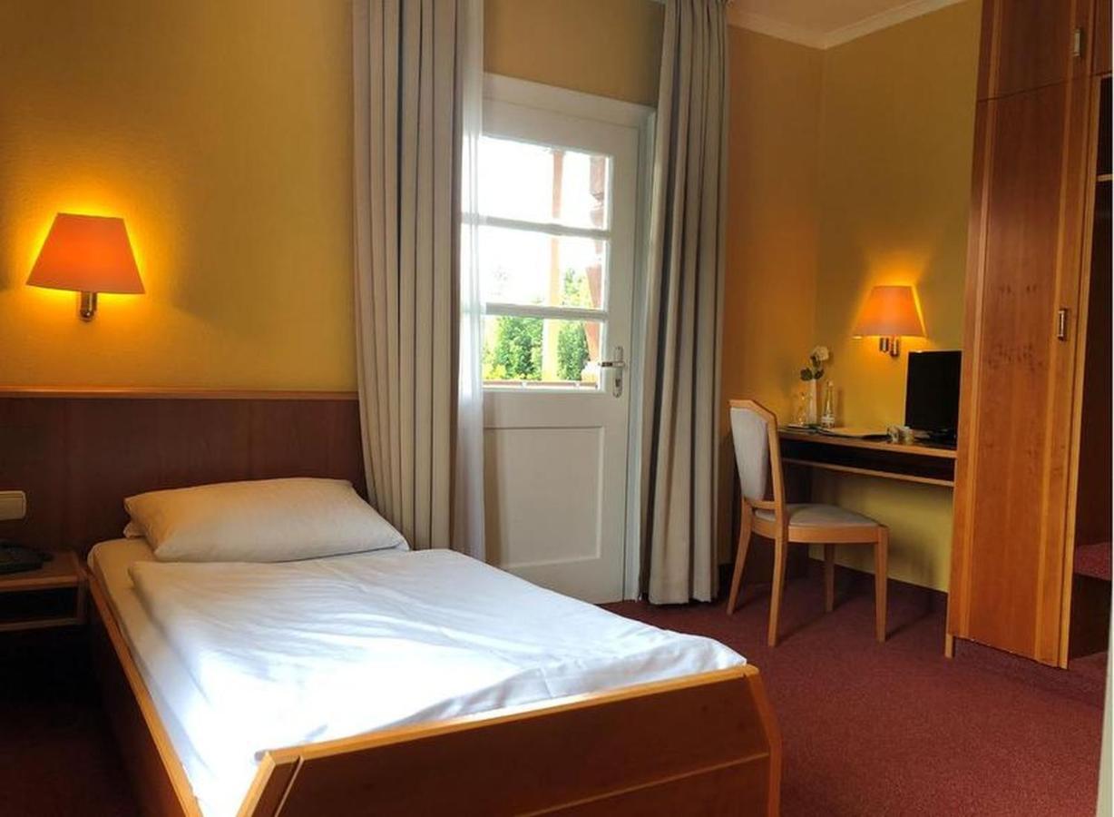 & Restaurant Weinberg Hotel 2*